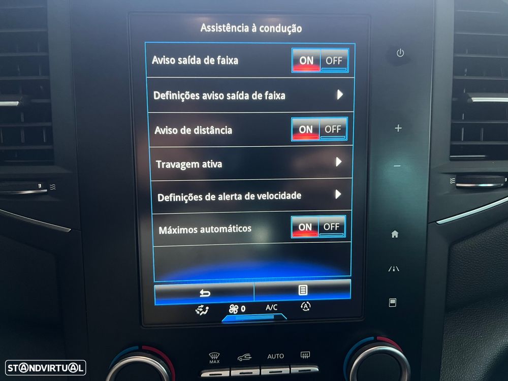 Renault Mégane Sport Tourer ENERGY TCe 205 EDC GT - 23