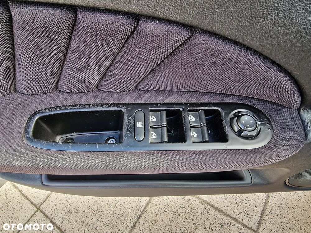 Alfa Romeo 159 1.9JTDM Impression - 12