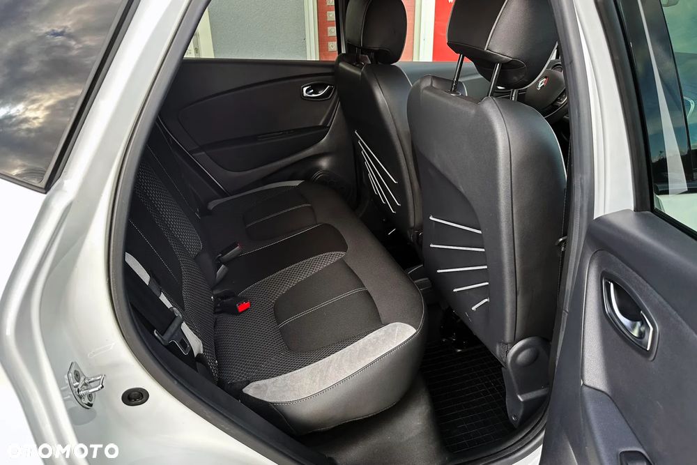 Renault Captur ENERGY TCe 120 EDC Bose Edition - 34