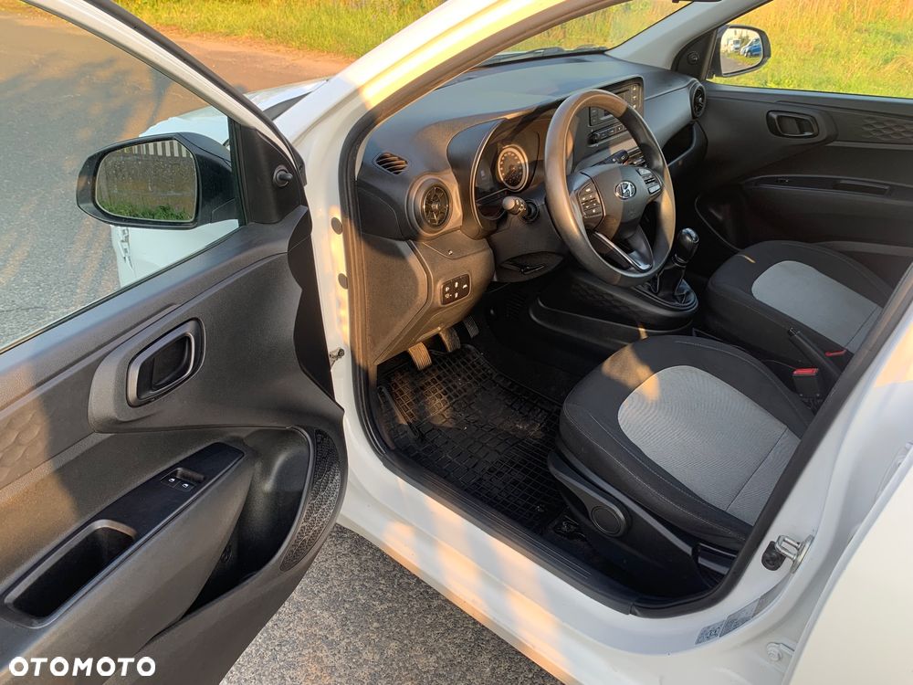 Hyundai i10 - 17