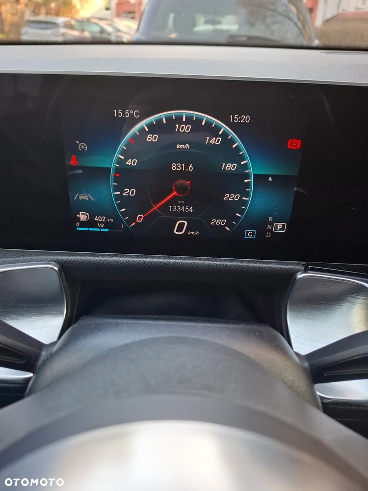 Mercedes-Benz GLB 200 AMG Line 7G-DCT - 5