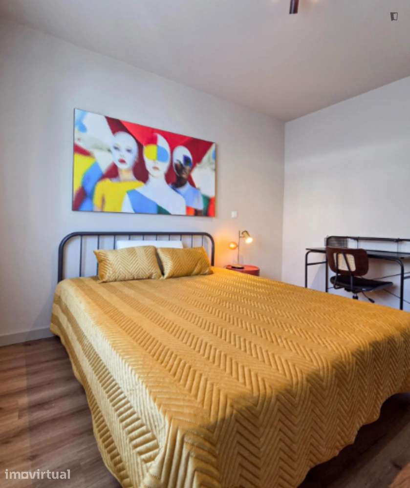 Quarto - localizado em Leça do Balio Porto - Grande imagem: 2/14