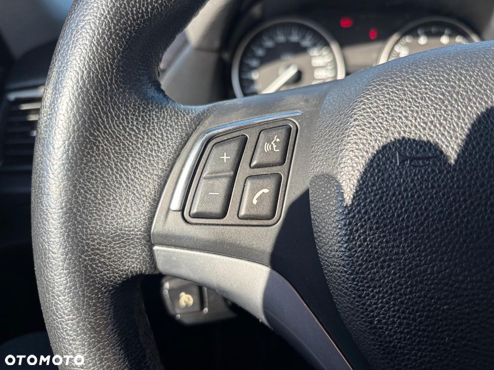 BMW X1 sDrive20i Sport Line - 15