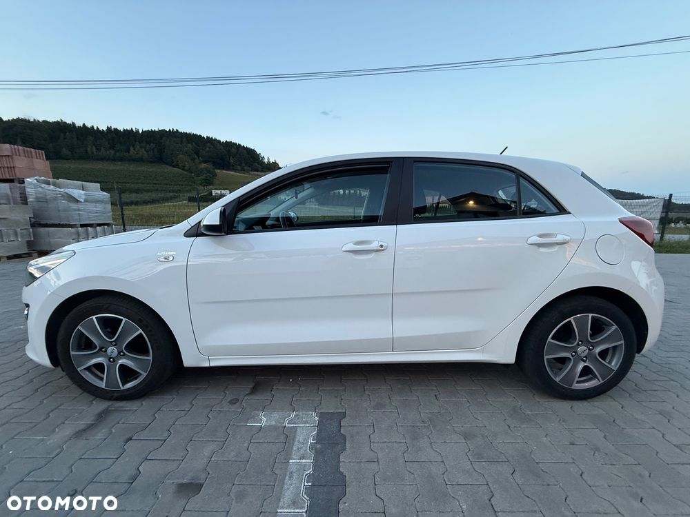 Kia Rio 1.2 L Business Line - 11