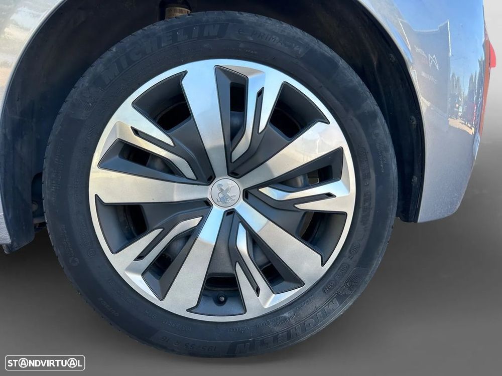 Peugeot 208 1.2 PureTech Active Pack - 16