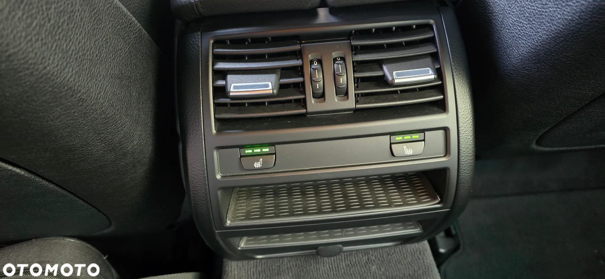 BMW Seria 5 525d xDrive Luxury Line - 10