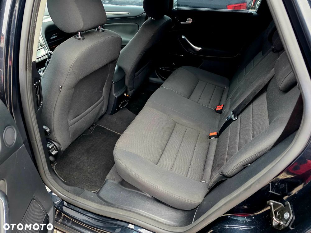 Ford Mondeo - 17