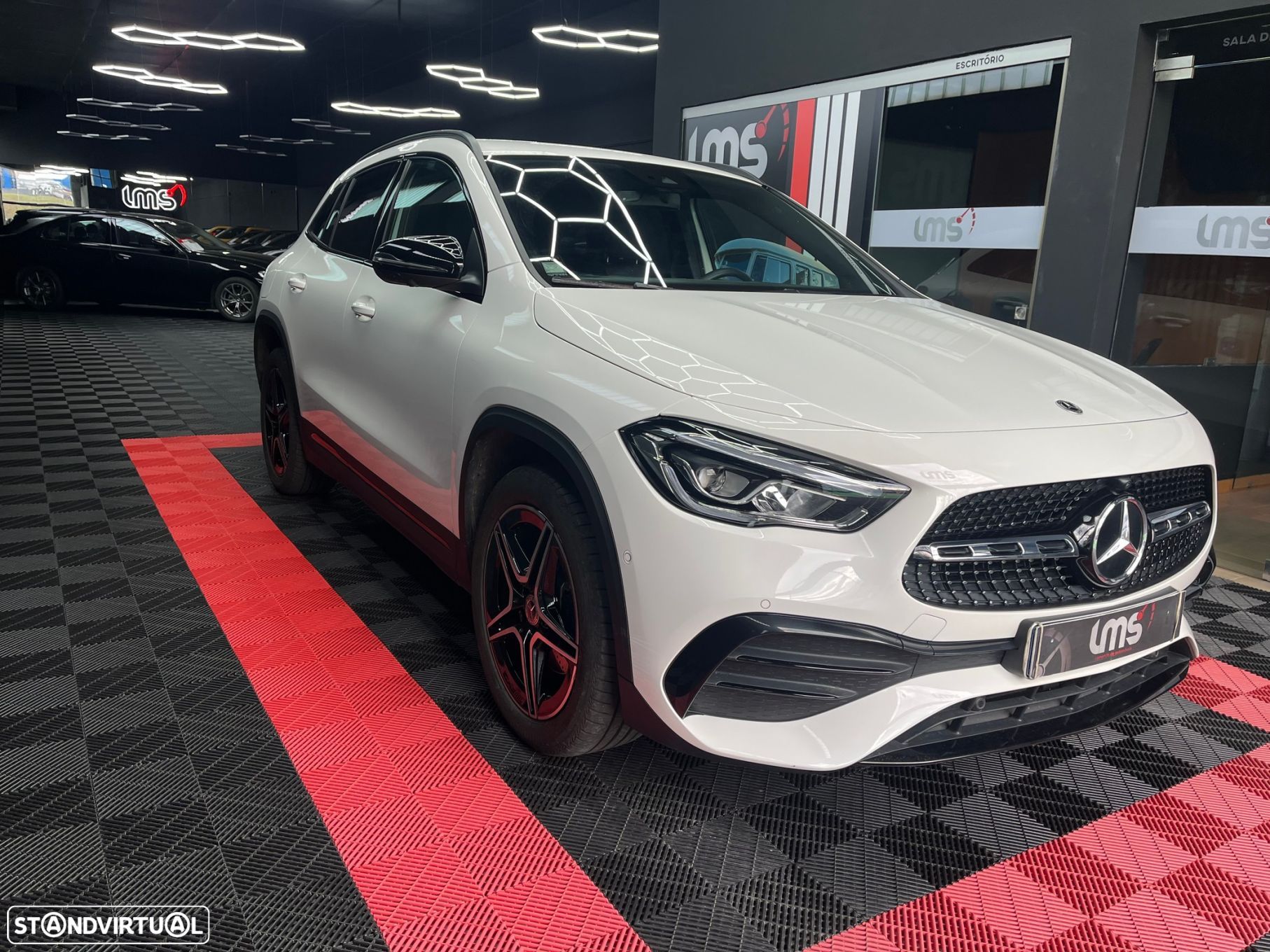Mercedes-Benz GLA 250 - 1