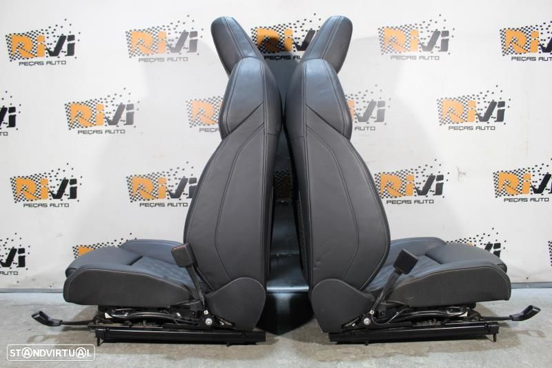 Bancos Audi S3 A3 8Y em Pele - 10