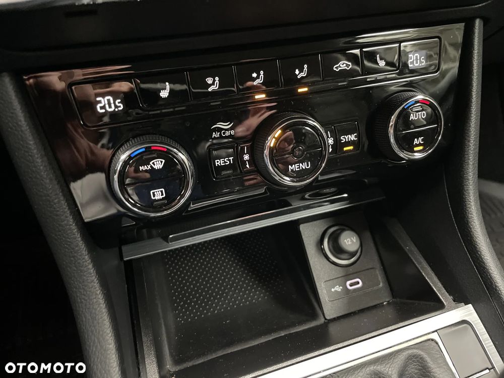 Skoda Superb 1.5 TSI Ambition - 24
