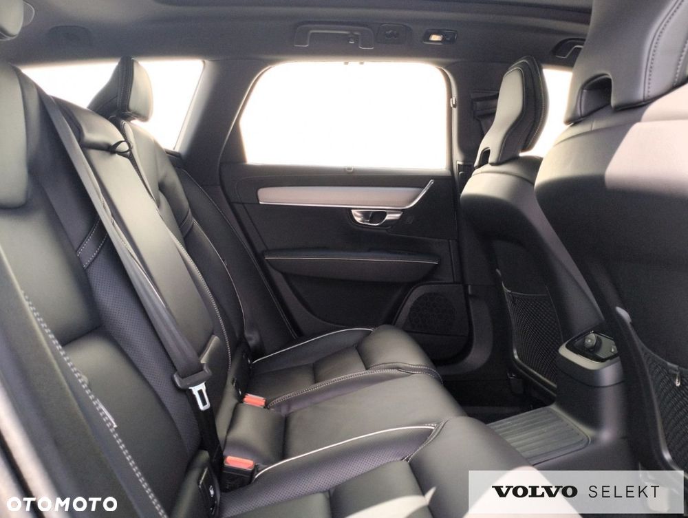 Volvo V90 - 16