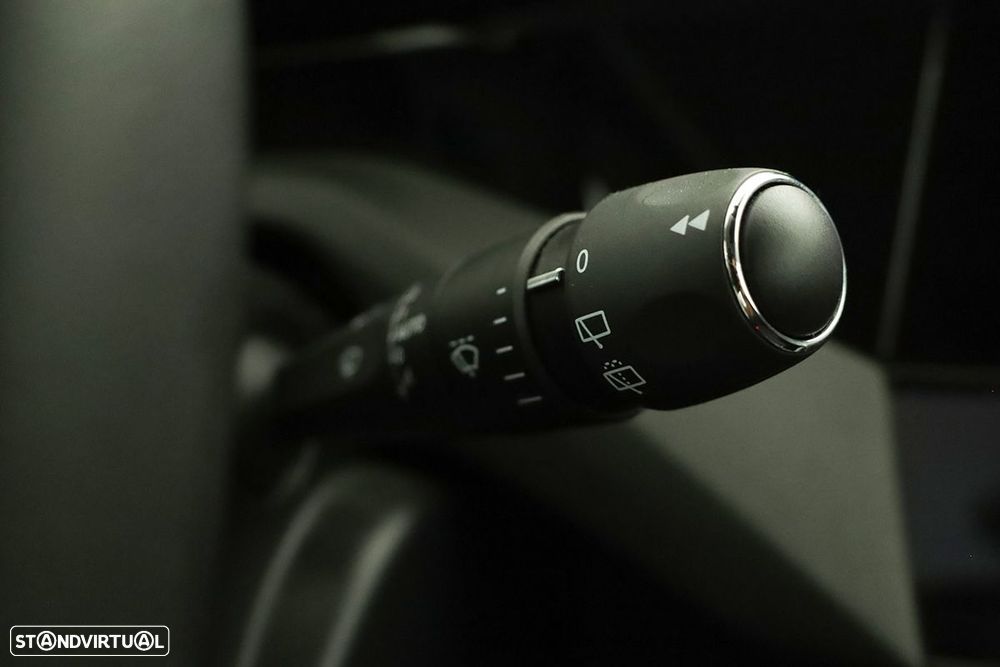 Peugeot 308 1.2 PureTech Allure EAT8 - 18