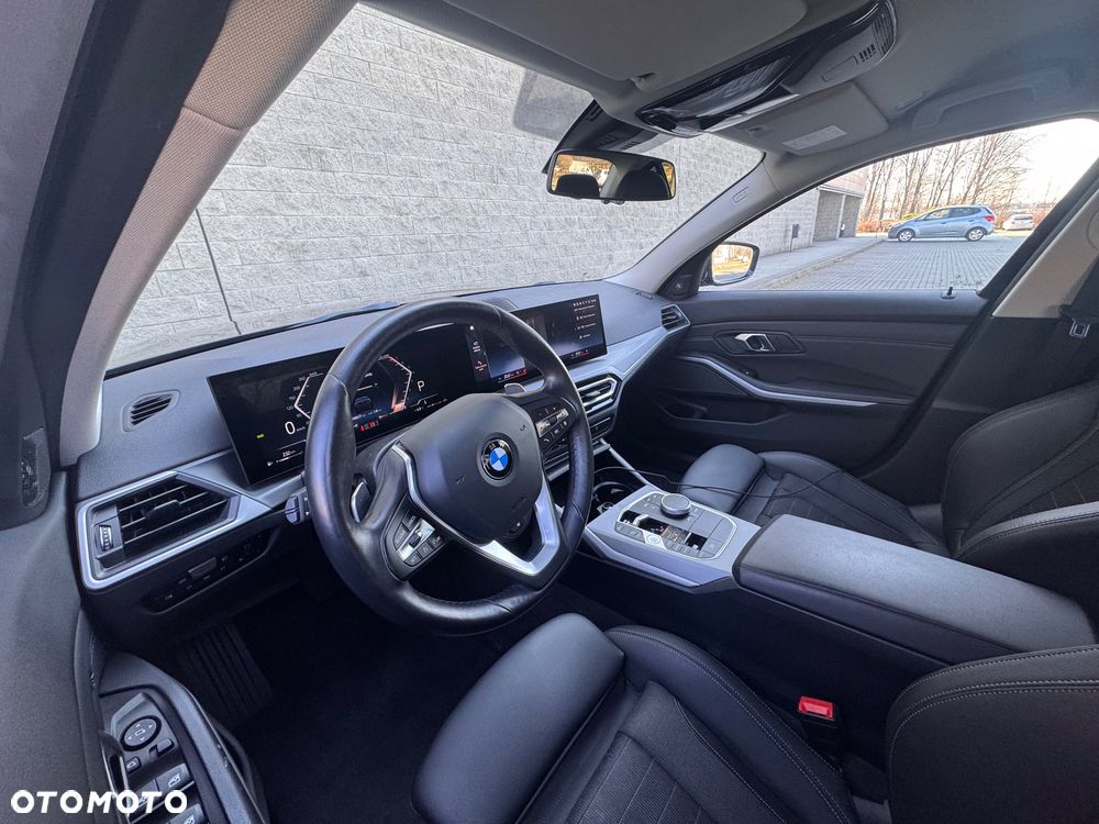 BMW Seria 3 320i xDrive M Sport - 19