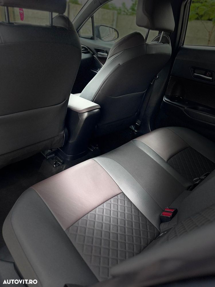 Toyota C-HR 1.8 HSD 4x2 CVT C-ult LED - 13