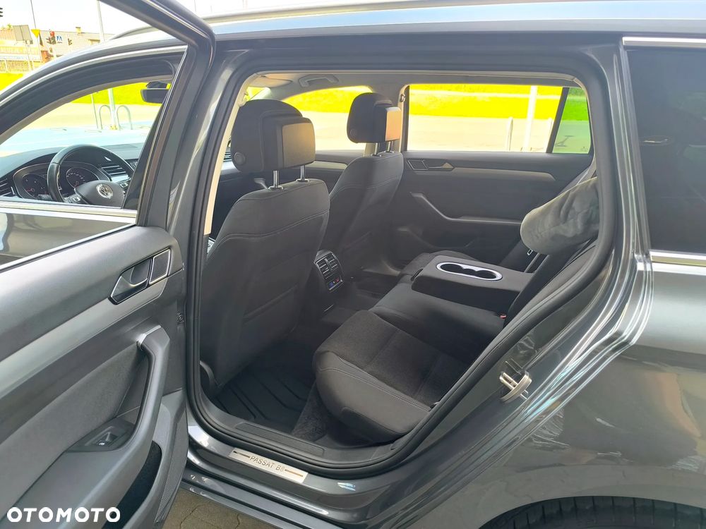 Volkswagen Passat 1.6 TDI (BlueMotion Technology) Comfortline - 17