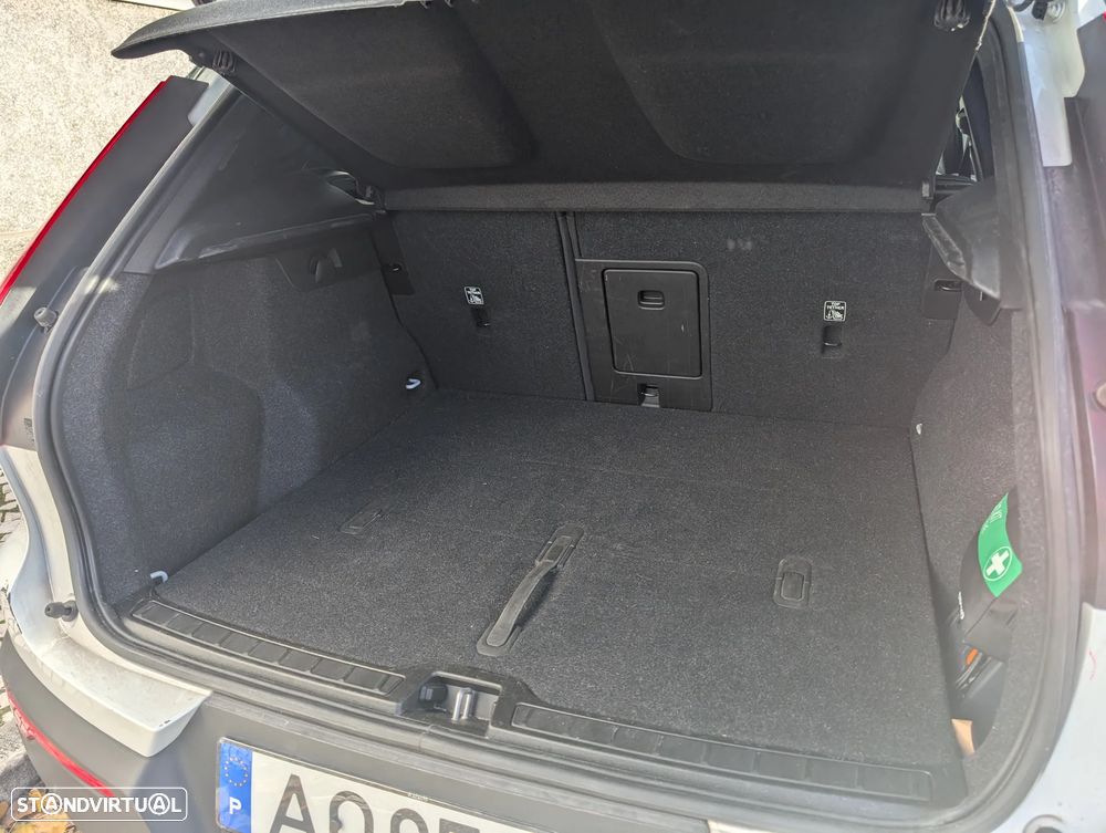 Volvo XC 40 1.5 T2 R-Design Geartronic - 16