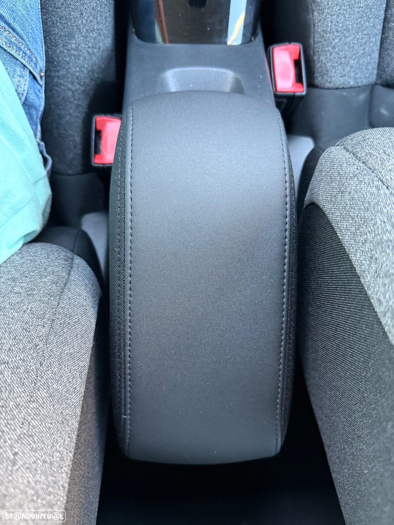 Citroën C4 Cactus 1.2 PureTech Shine - 27