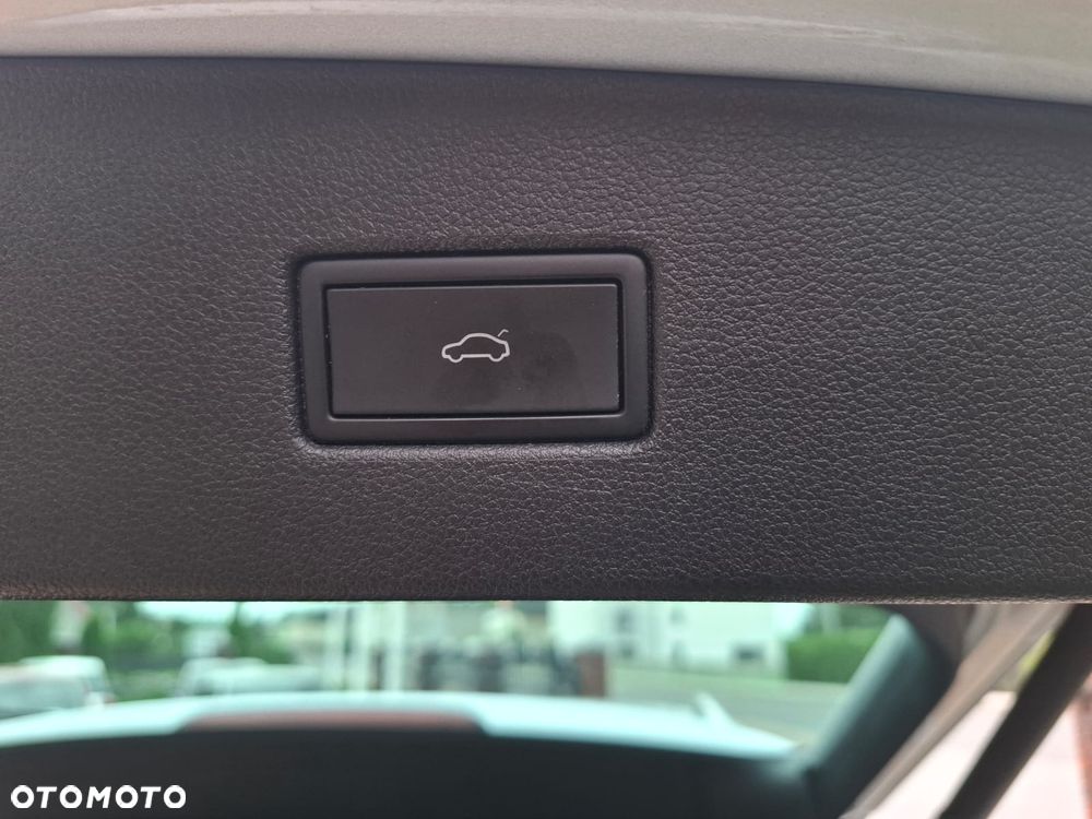 Volkswagen Tiguan 2.0 TDI SCR Elegance DSG - 27