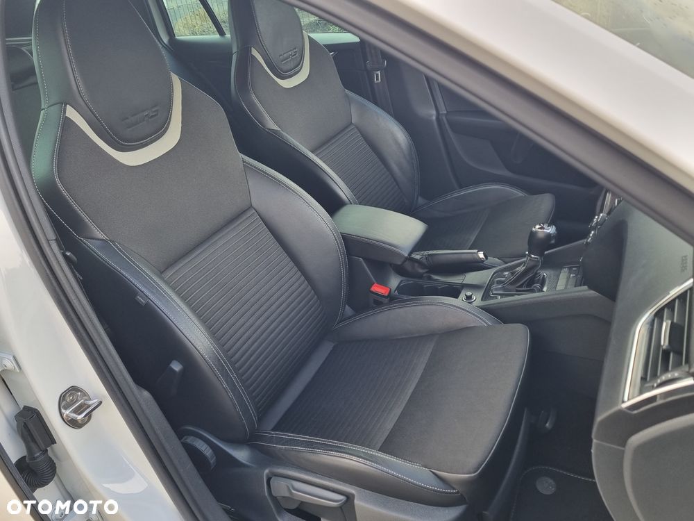 Skoda Octavia 2.0 TDI DSG RS - 27