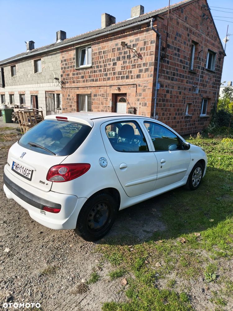 Peugeot 206 plus - 2