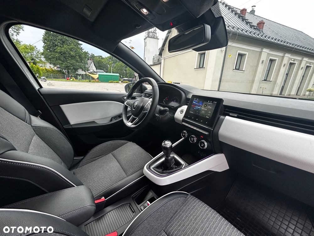 Renault Clio 1.0 TCe Techno - 11