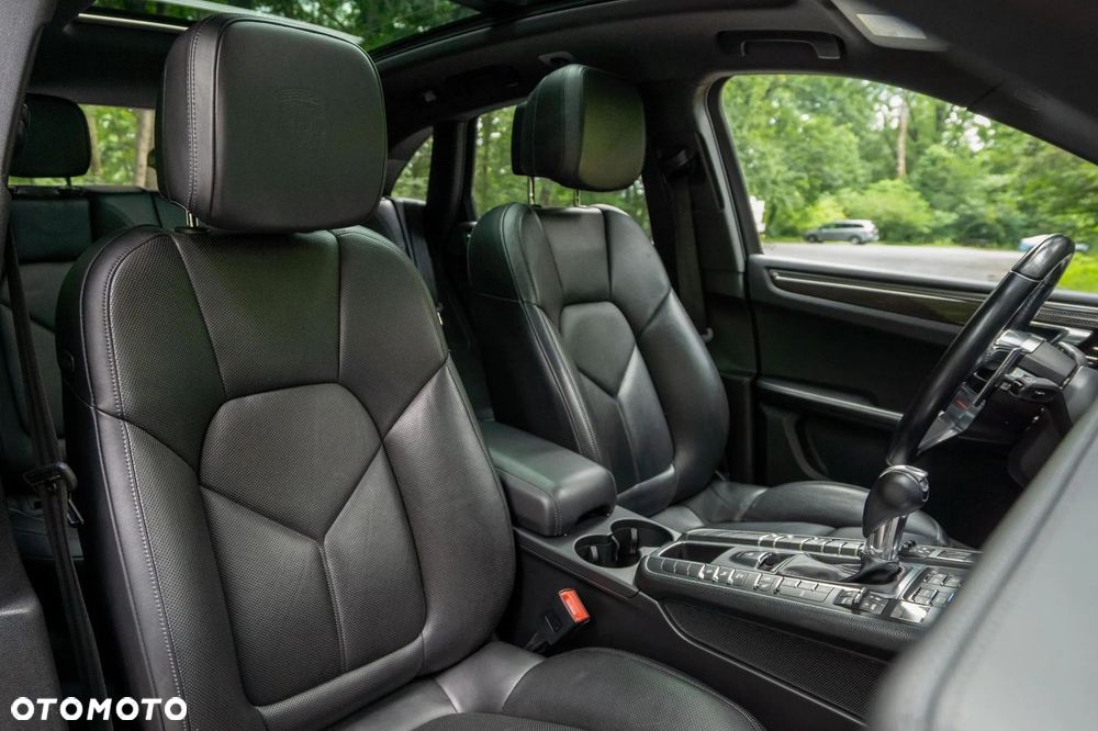 Porsche Macan - 12