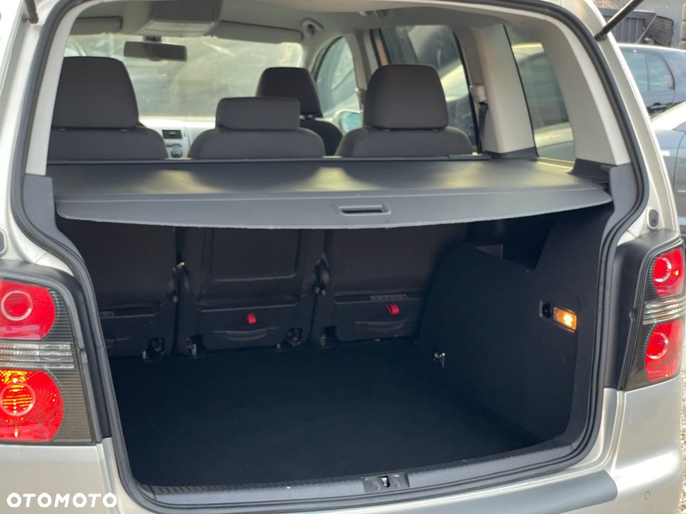 Volkswagen Touran 1.9 TDI DPF Freestyle - 12
