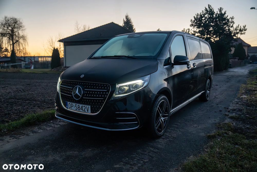 Mercedes-Benz Klasa V - 3