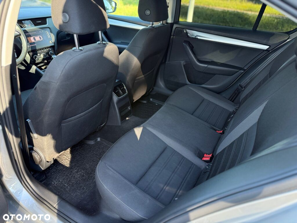 Skoda Octavia 1.5 TSI ACT Ambition - 17