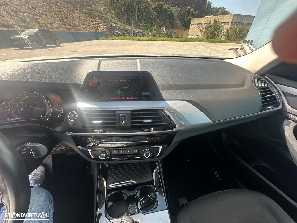 BMW X3 20 d xDrive Line Luxury - 12