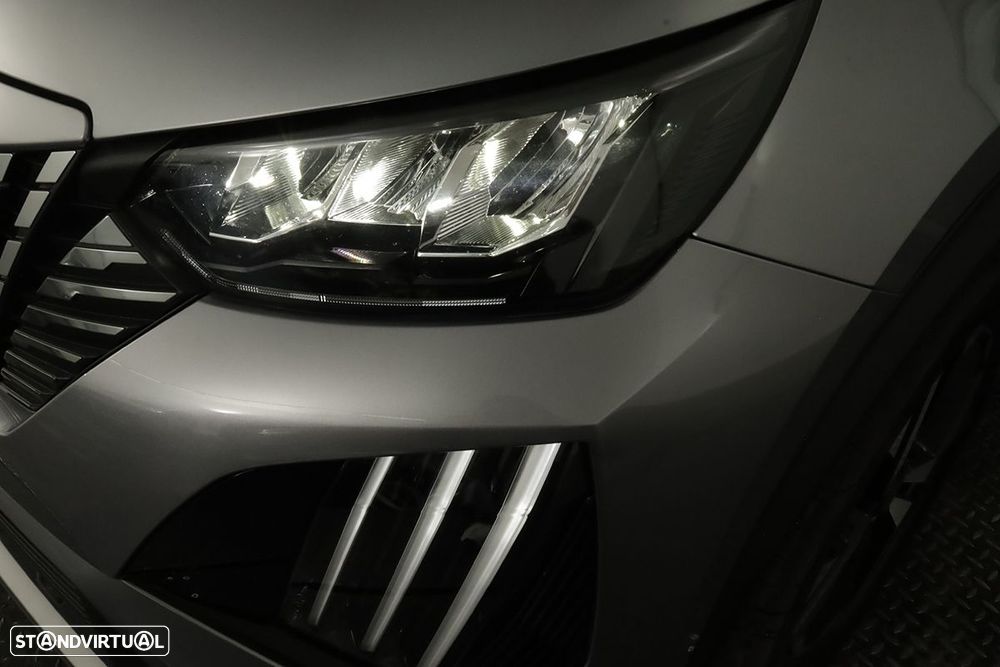 Peugeot 2008 1.2 PureTech Allure EAT8 - 6