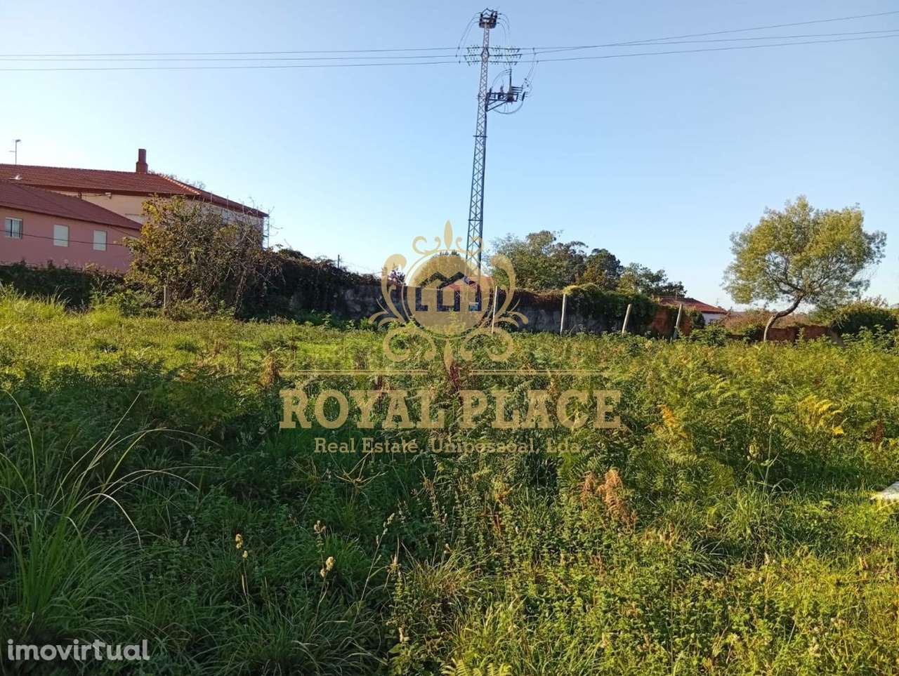 Lote de terreno em Paços de Brandão - Grande imagem: 2/18