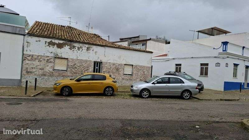 Moradia Térrea  com quintal - Grande imagem: 2/3