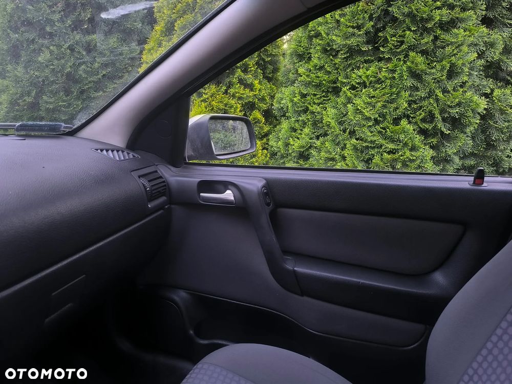 Opel Astra 1.6 - 8