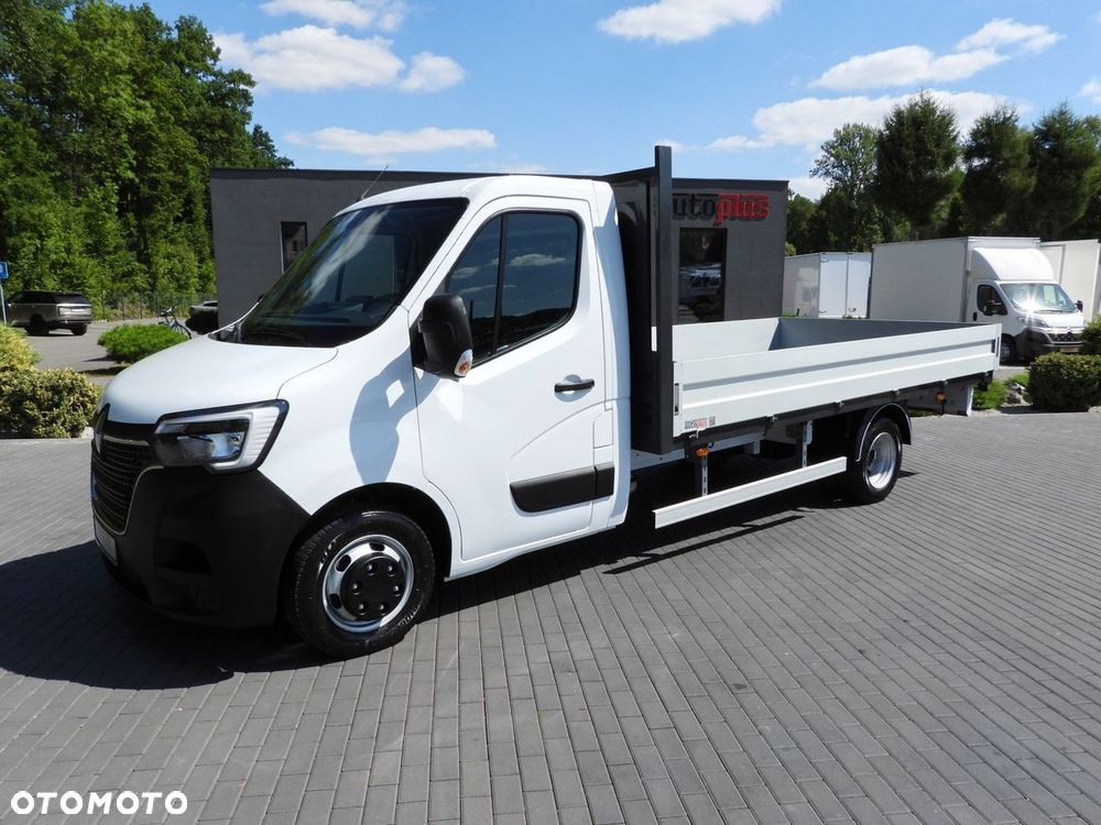Renault MASTER SKRZYNIA 8 PALET TEMPOMAT LEDY BLIŹNIACZE KOŁA KLIMATYZACJA  165KM - 18