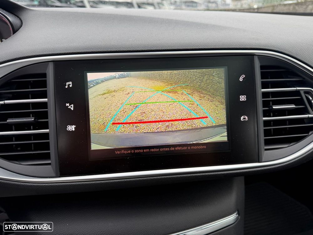 Peugeot 308 SW 1.6 BlueHDi Style - 16