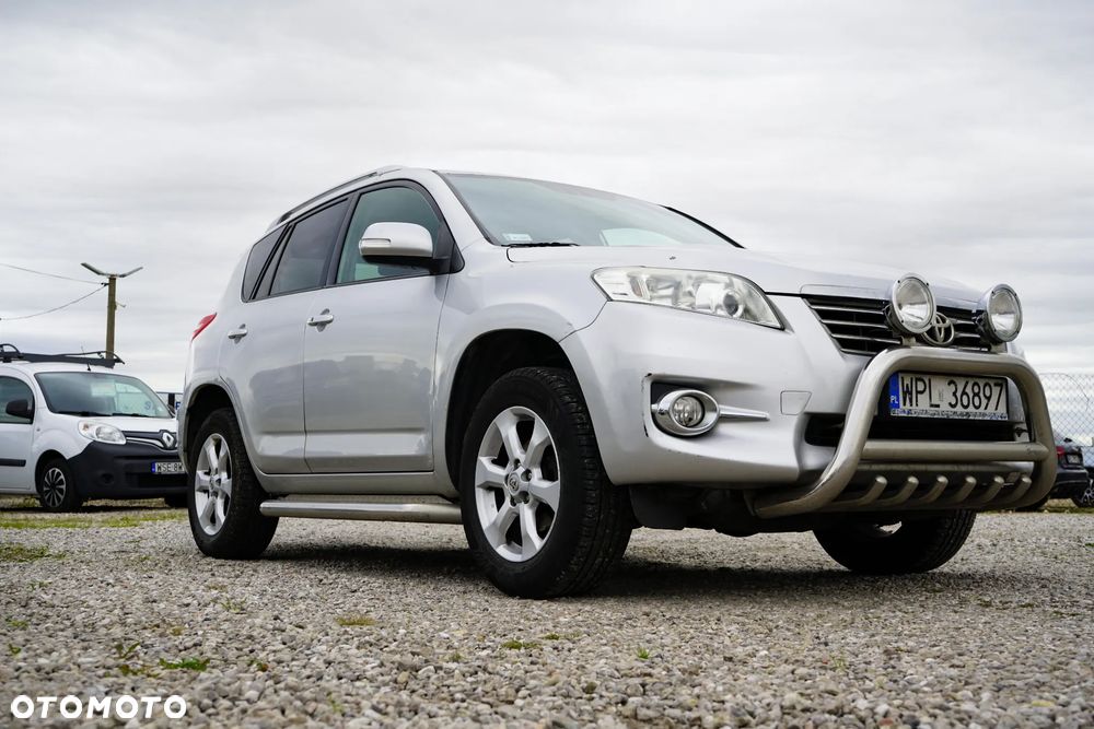 Toyota RAV4 2.0 VVT-i Premium - 2