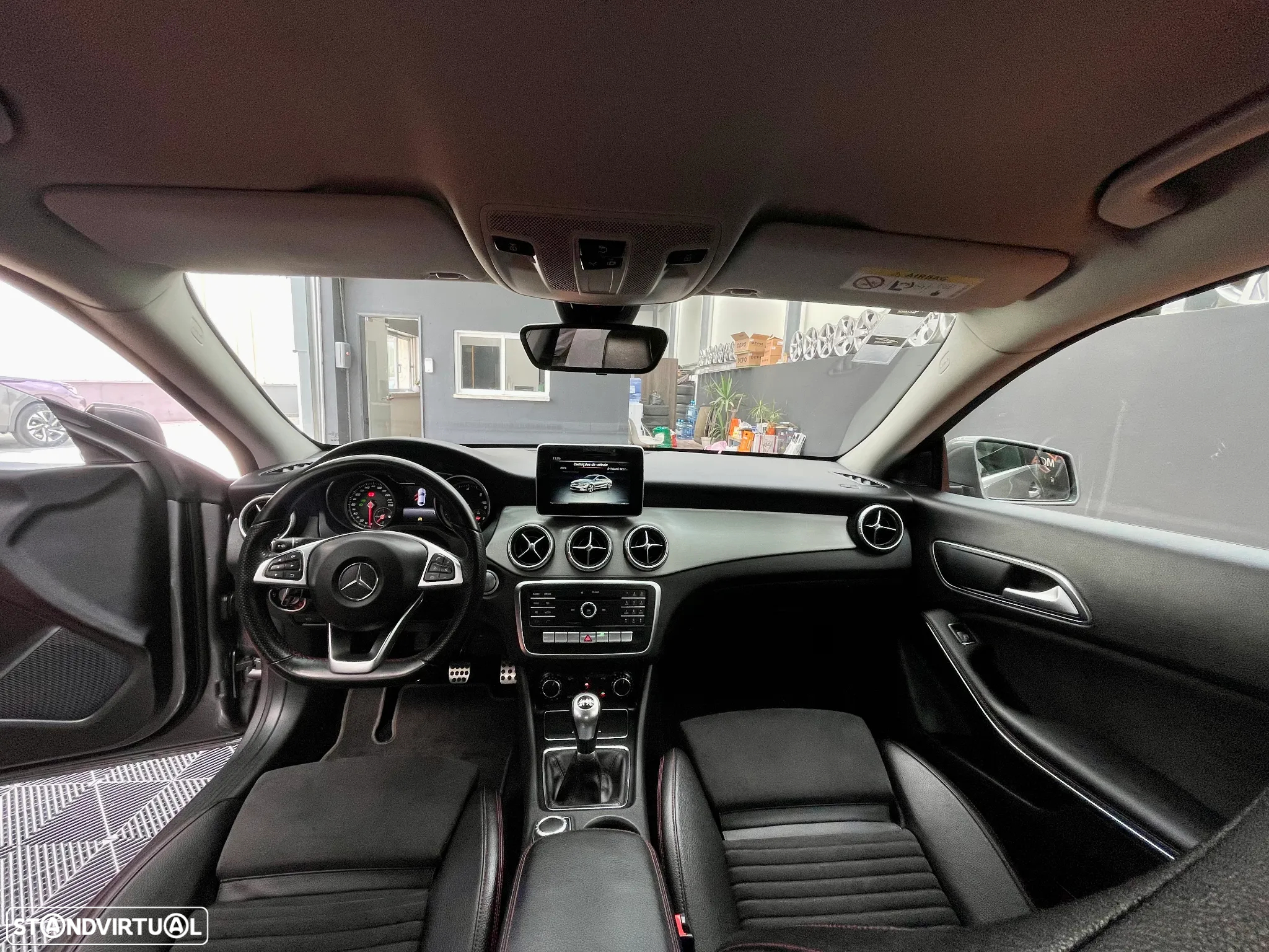Mercedes-Benz CLA 200 d AMG Line - 17
