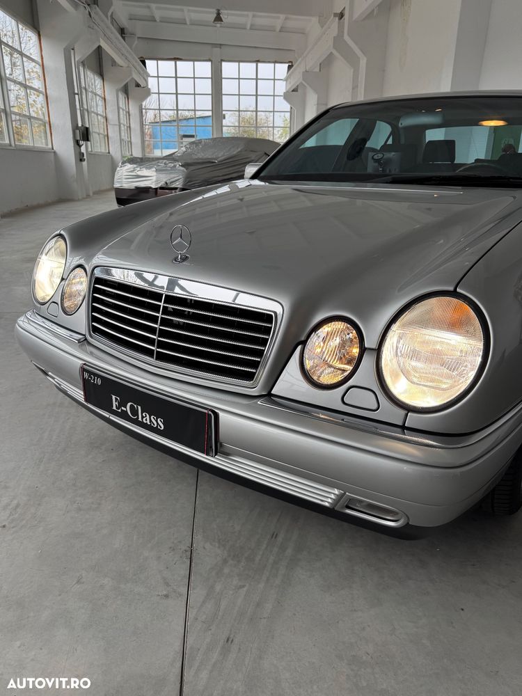 Mercedes-Benz E - 8
