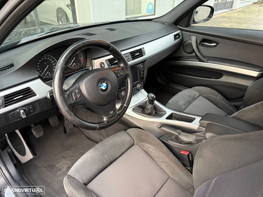 BMW 320 d - 13