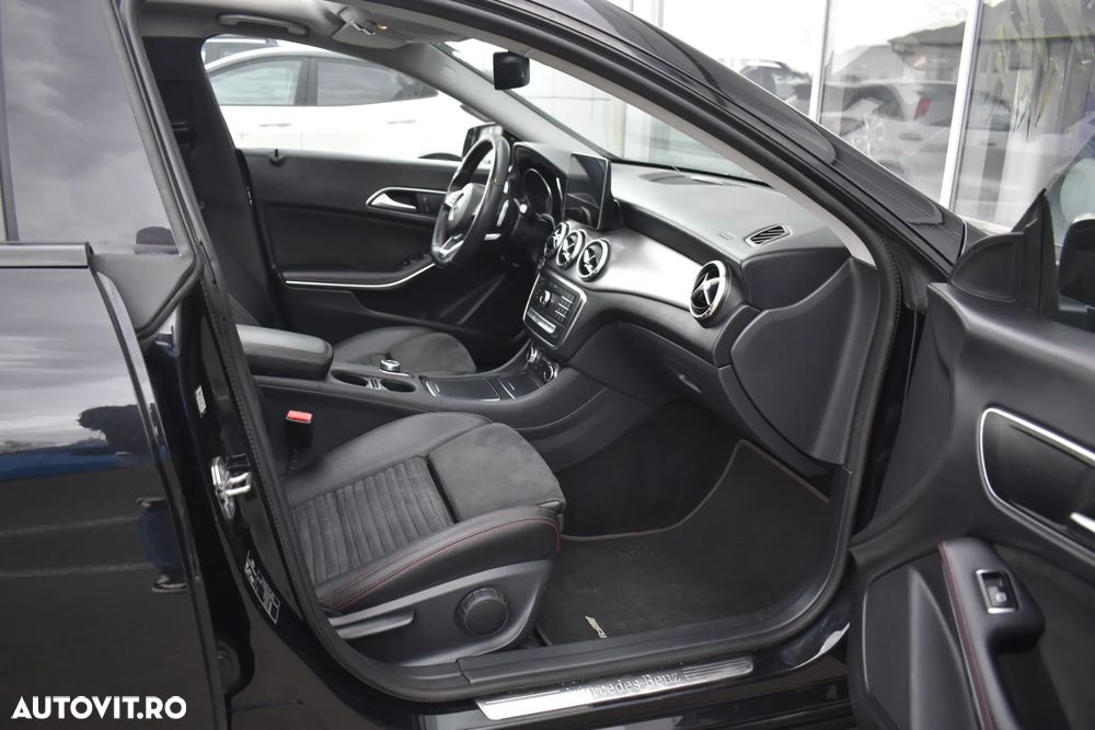 Mercedes-Benz CLA - 31