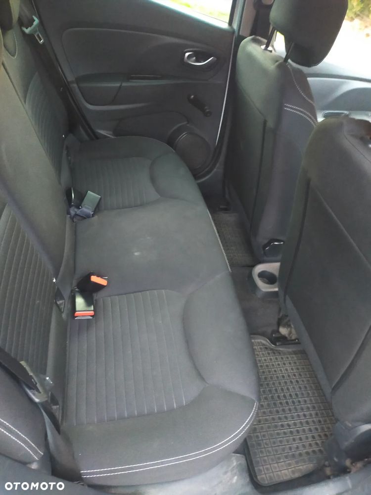 Renault Clio 1.2 16V Limited - 17