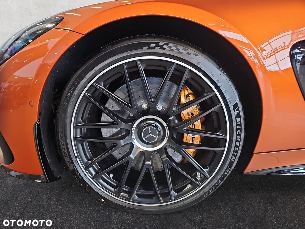 Mercedes-Benz AMG GT - 9