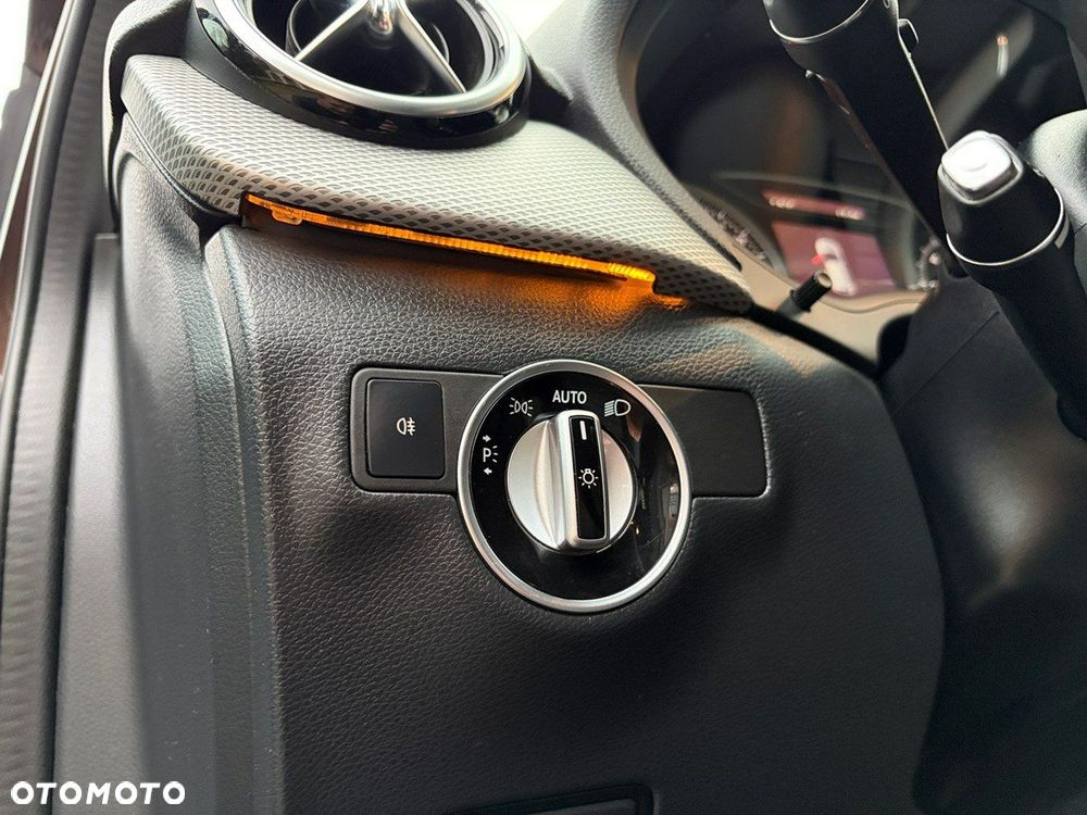 Mercedes-Benz Klasa B 250 - 12