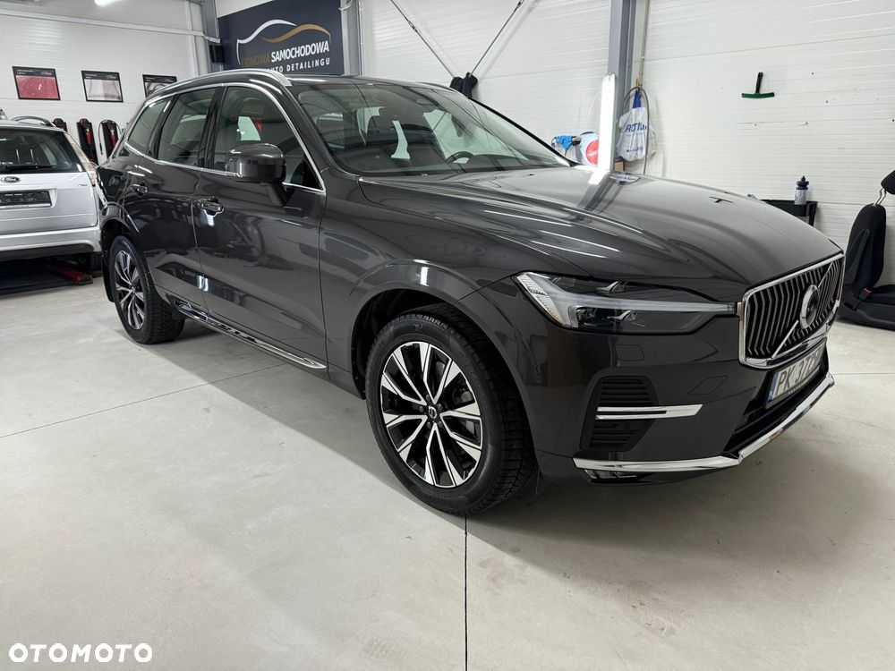 Volvo XC 60 B5 B AWD Plus Bright - 2