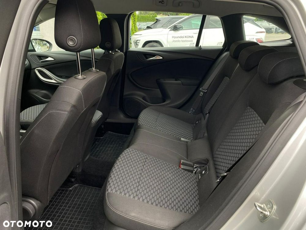 Opel Astra 1.4 T Enjoy S&S - 26