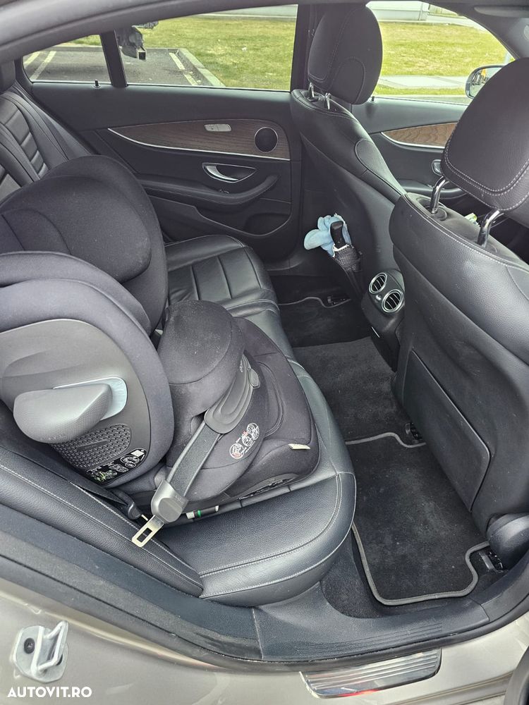 Mercedes-Benz E 200 MHEV 4MATIC Aut. - 5