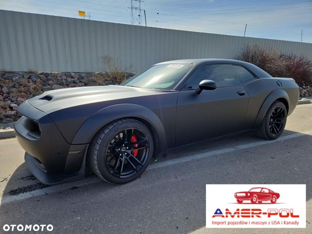 Dodge Challenger - 1