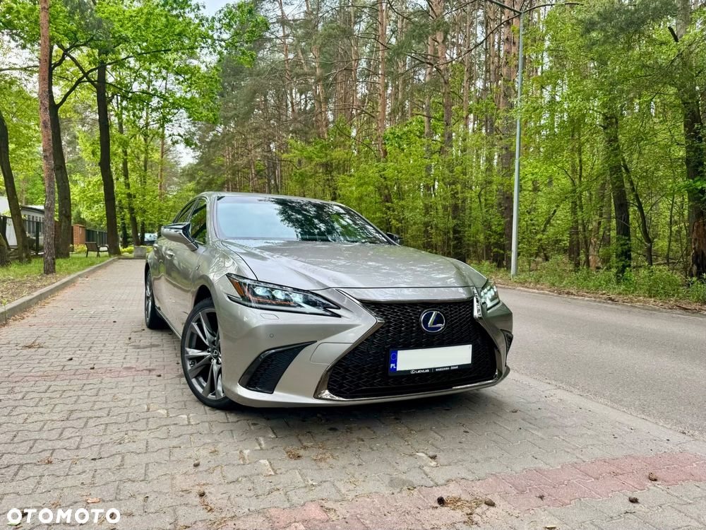 Lexus ES 300h F Sport - 2