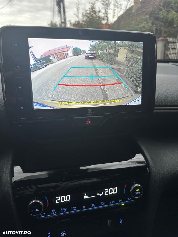 Toyota Yaris Cross 1.5 VVT-i HSD 4x4 Exclusive Elegant - 8